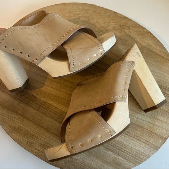 Joie Neutral Cream Genuine Leather Studded Wooden Block Heel Sandal - Picture 1 of 14